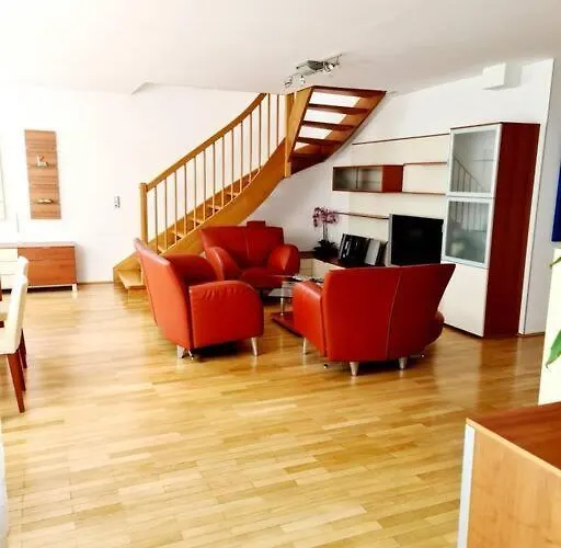 Διαμέρισμα Luxury 4 Bedroom Roof With 3 Balconies & View *
